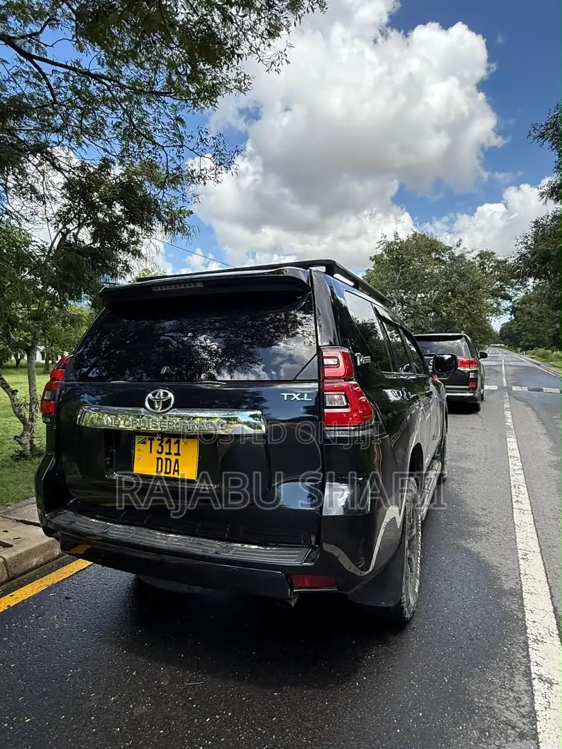 Toyota Land Cruiser Prado 2.7 i 2013 Black