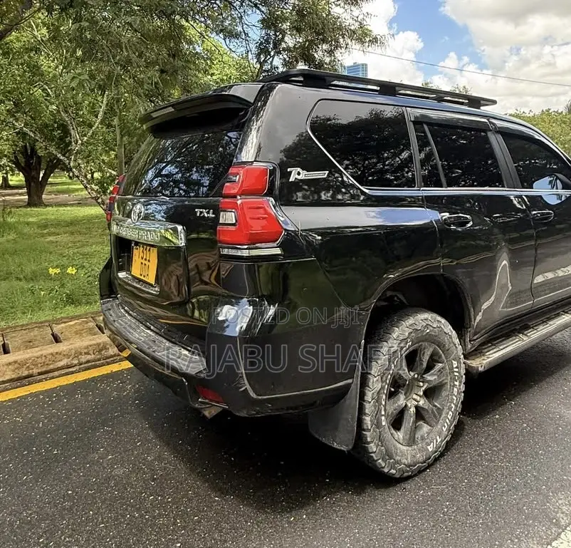 Toyota Land Cruiser Prado 2.7 i 2013 Black