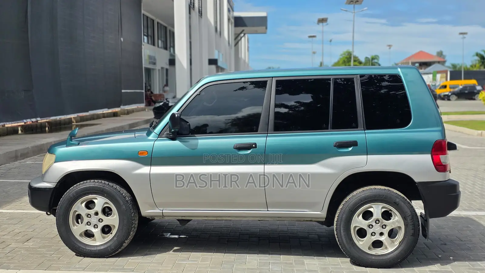 Mitsubishi Pajero 1999 Green