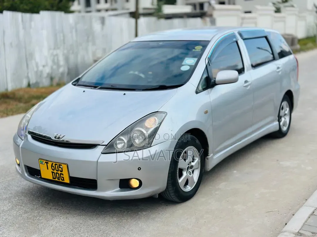 Toyota Wish 2003 Silver