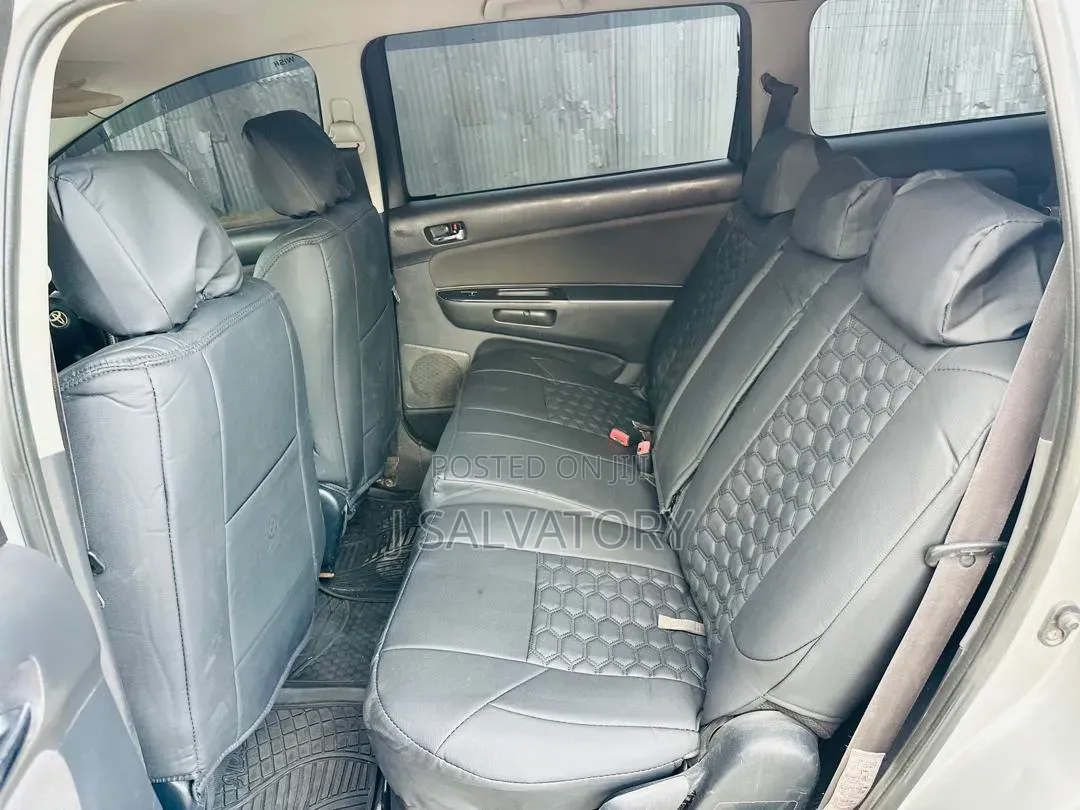 Toyota Wish 2003 Silver