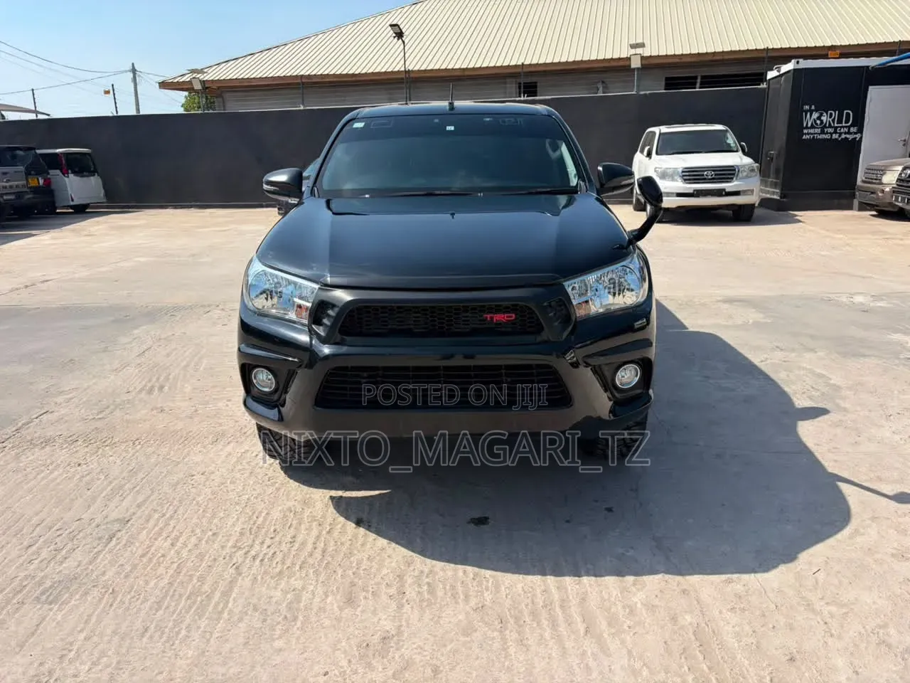Toyota Hilux 2018 Black