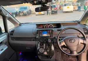 Toyota Noah 2009 Black