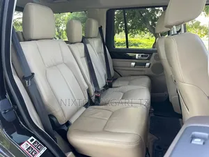 Land Rover Discovery 2015 Black