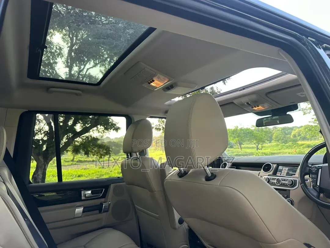 Land Rover Discovery 2015 Black