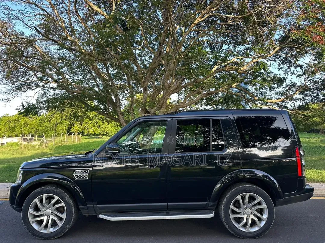 Land Rover Discovery 2015 Black