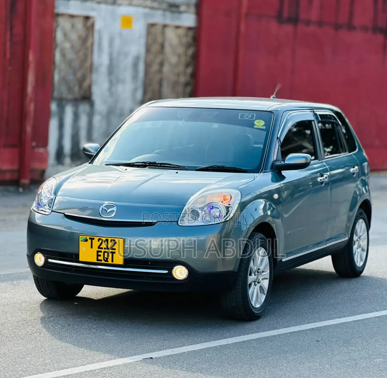 Mazda Verisa 2011 Gray