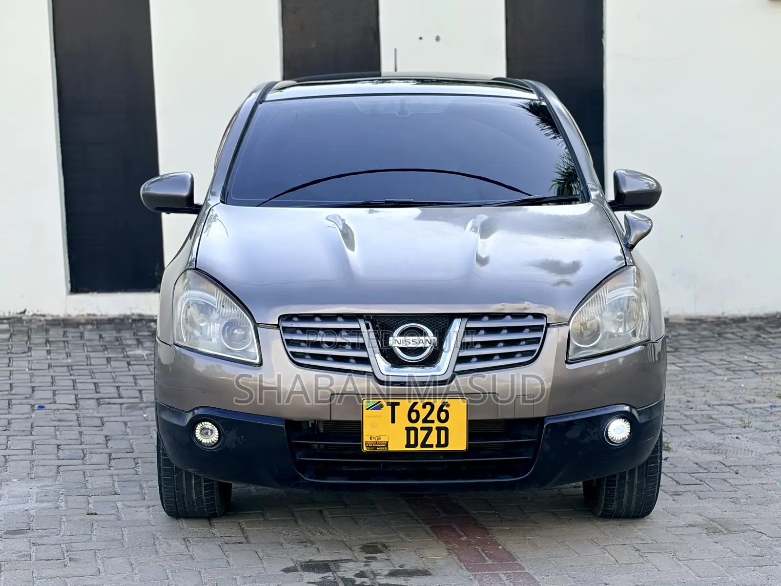 Nissan Dualis 2010 Beige