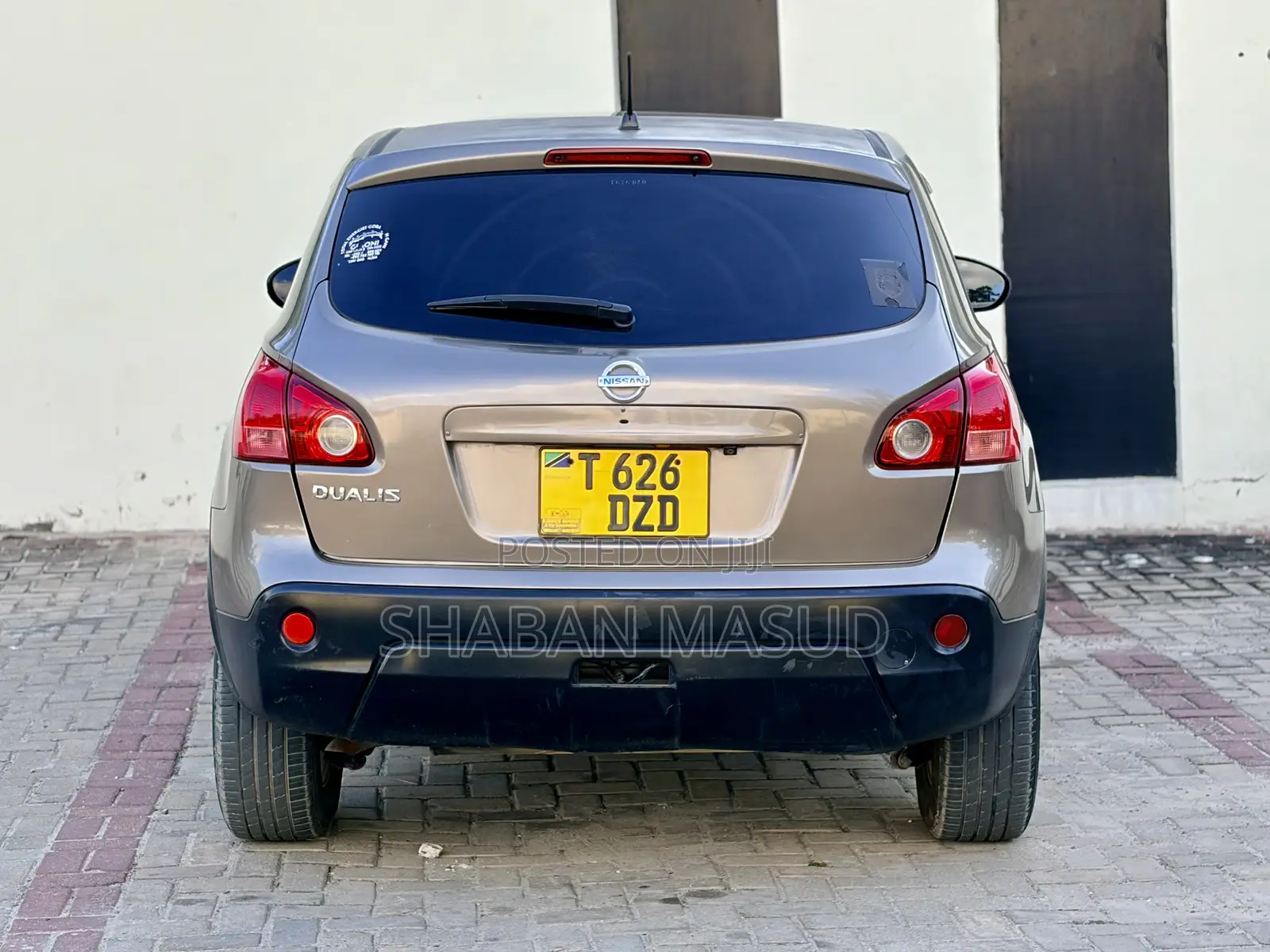 Nissan Dualis 2010 Beige