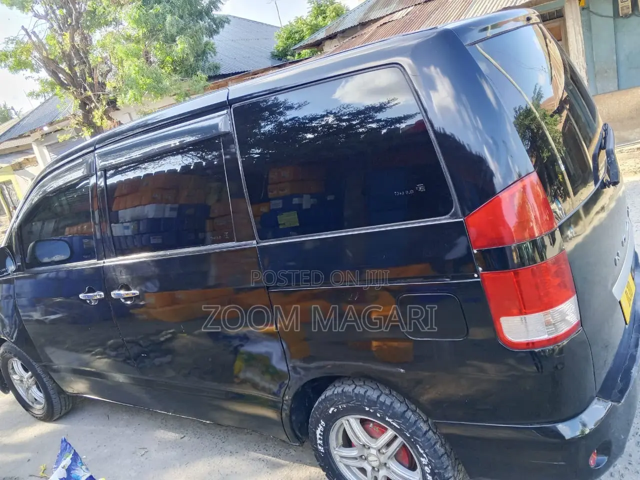 Toyota Noah 2003 Black