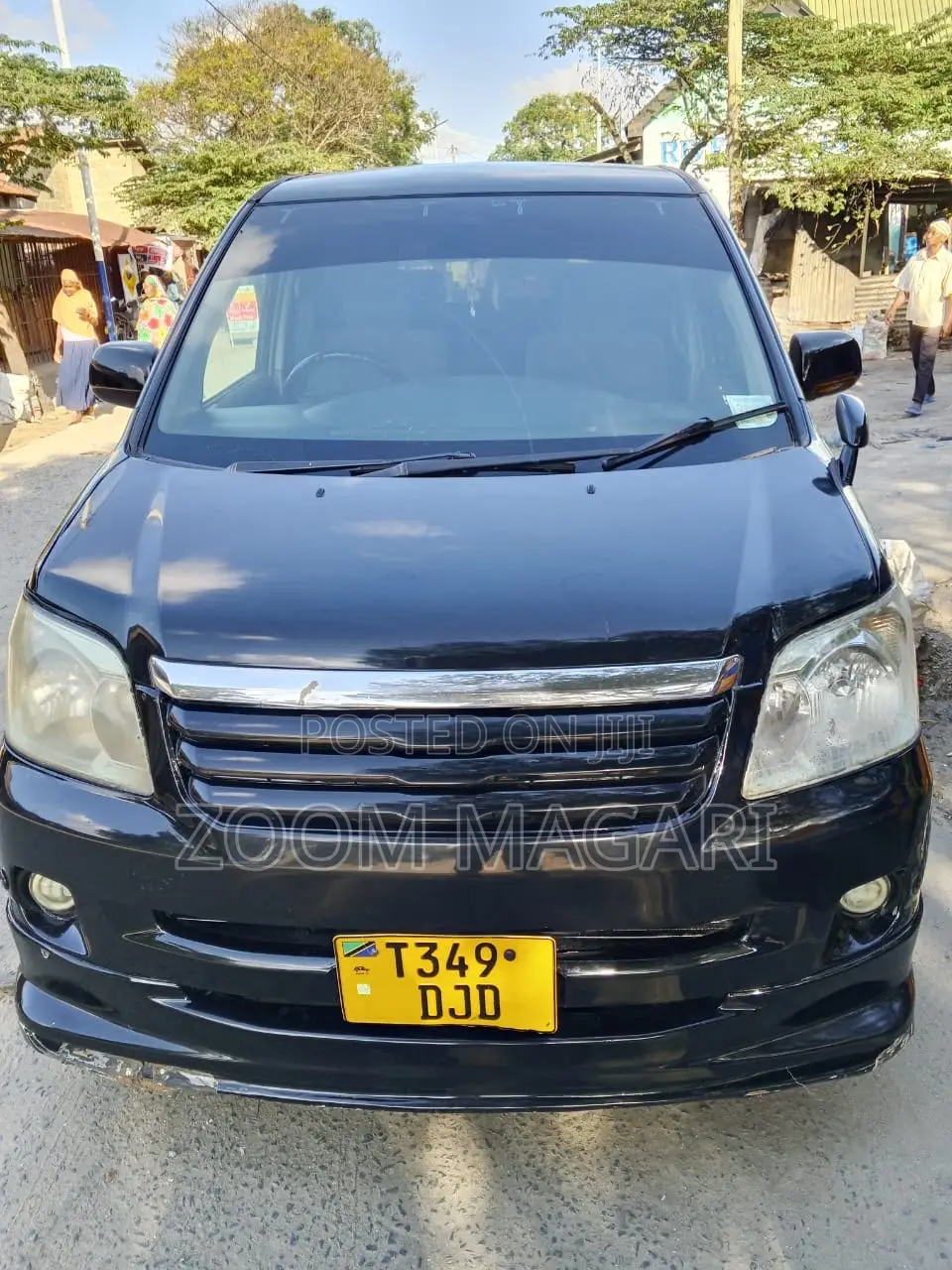 Toyota Noah 2003 Black
