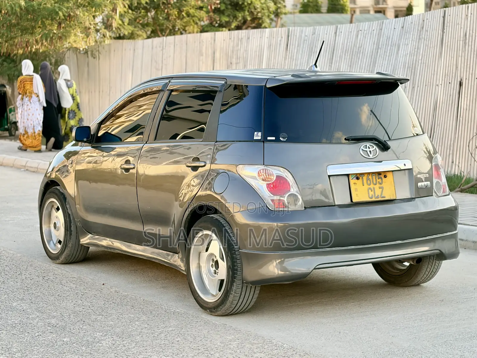Toyota IST 2004
