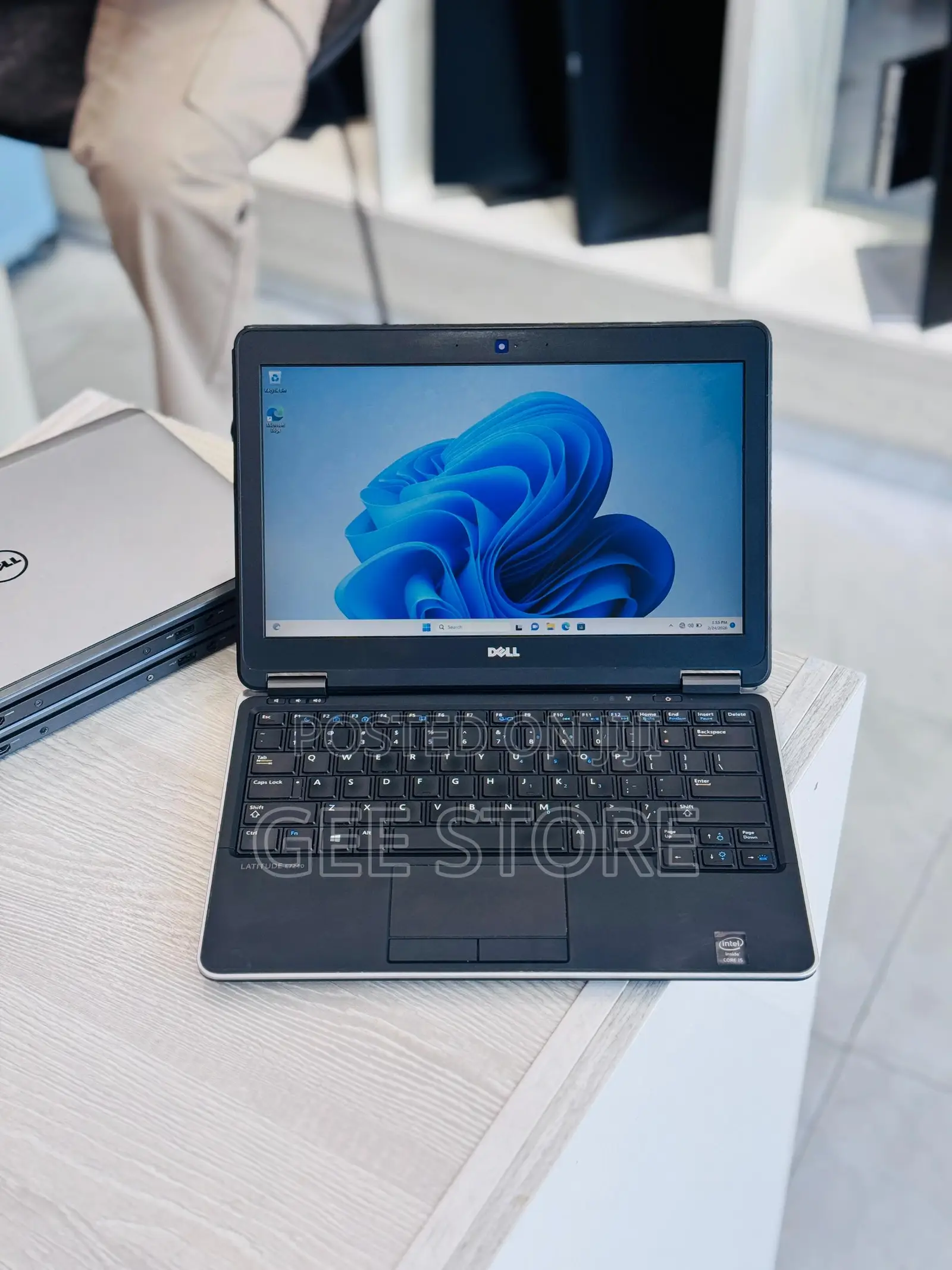 Laptop Dell Latitude E7240 8GB Intel Core i5 SSD 256GB