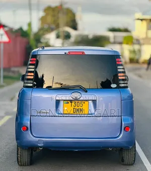 Toyota Sienta 2005 Blue