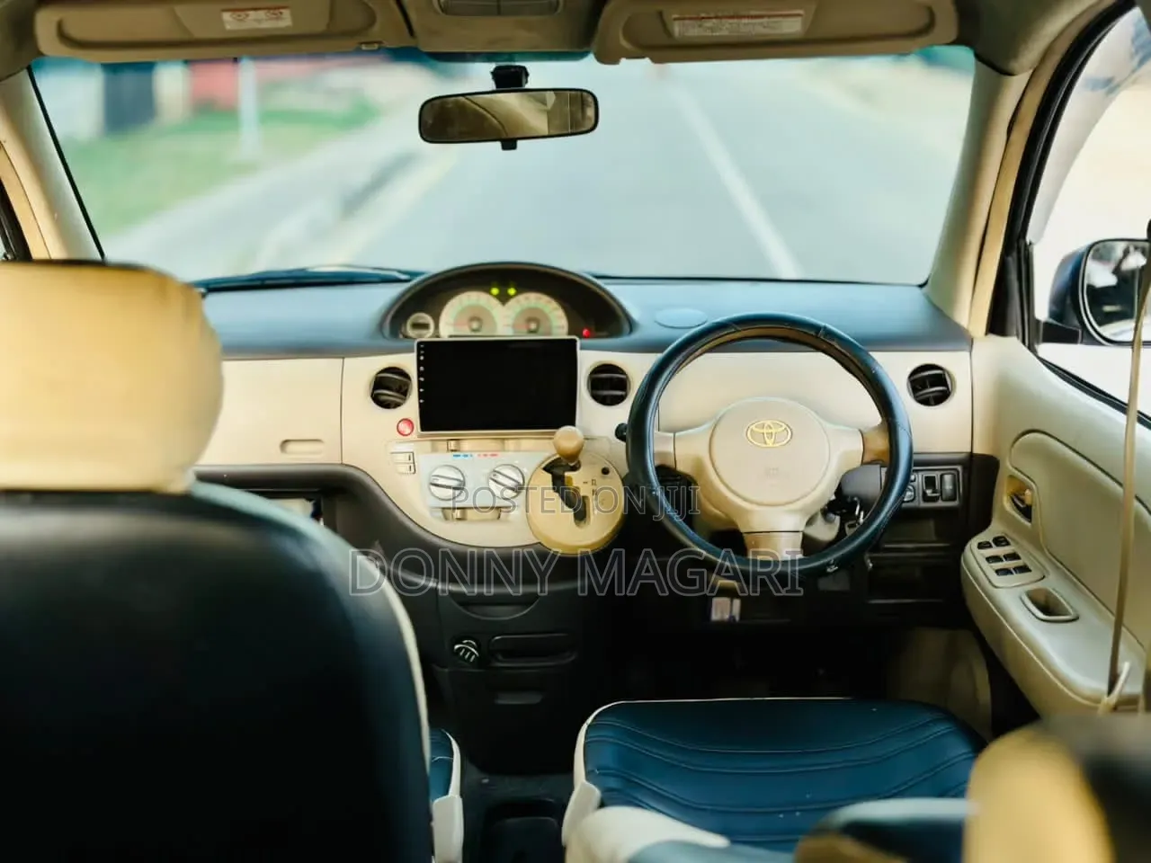 Toyota Sienta 2005 Blue