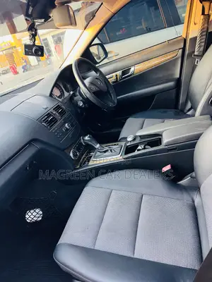 Mercedes-Benz C-Class 2009 Black