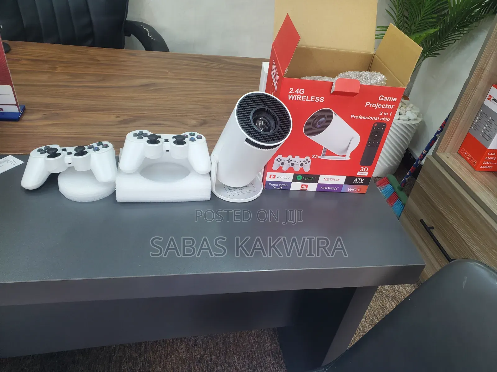 Min Projector For Games With Pads