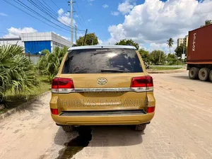 Toyota Land Cruiser 2008 Gold