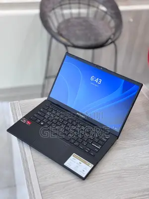 Laptop Asus Vivobook Go 14 8GB Intel SSD 256GB