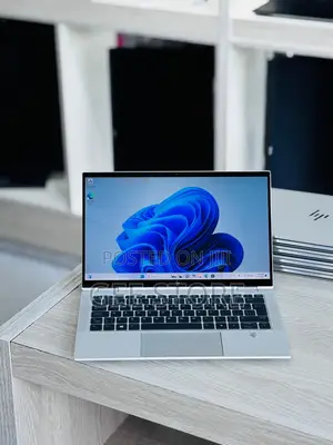 Laptop HP EliteBook x360 1030 G7 32GB Intel Core i7 SSD 512GB