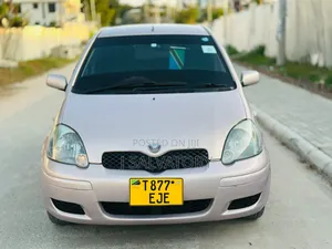 Toyota Vitz 2004 Pink