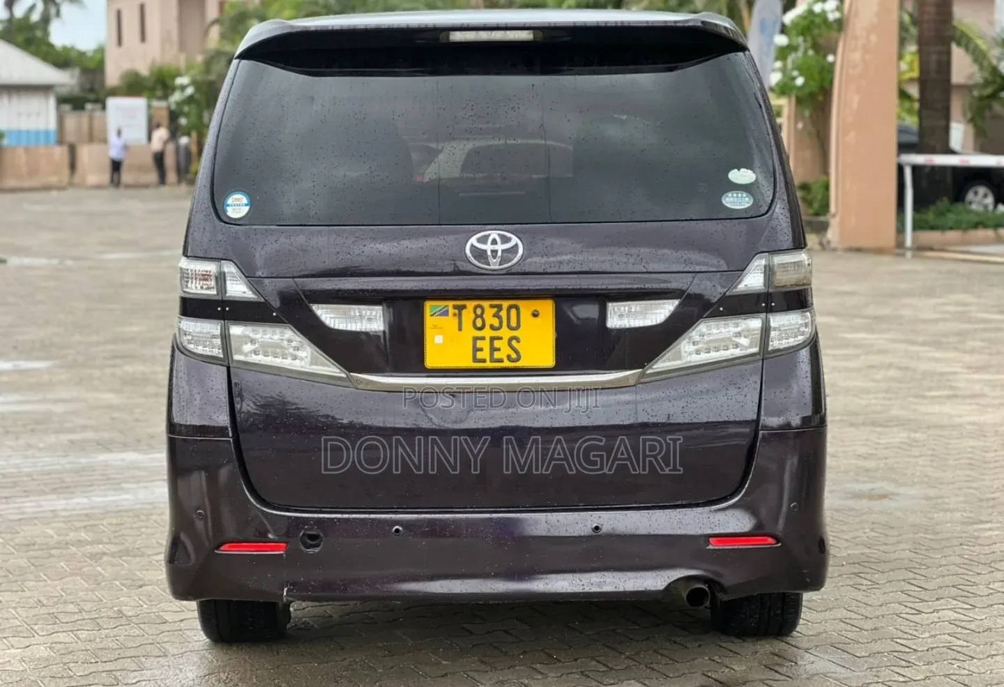 Toyota Vellfire 2009