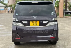 Toyota Vellfire 2009