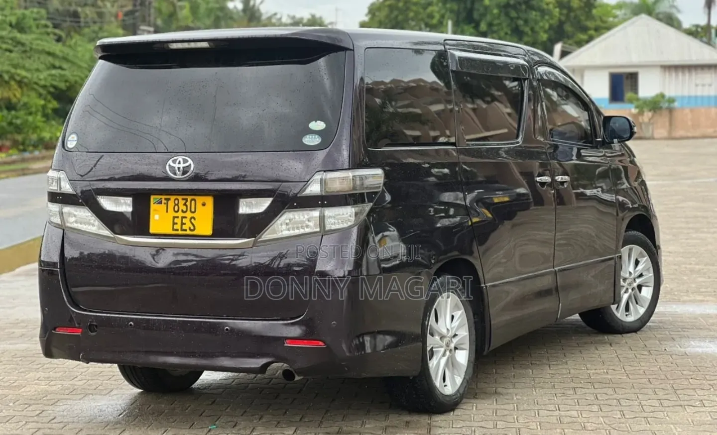 Toyota Vellfire 2009