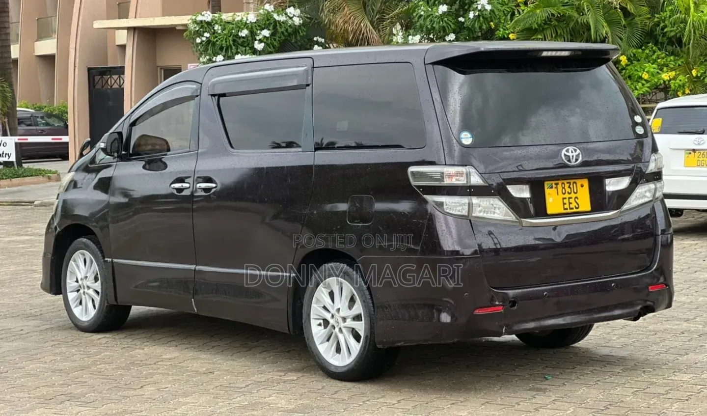 Toyota Vellfire 2009