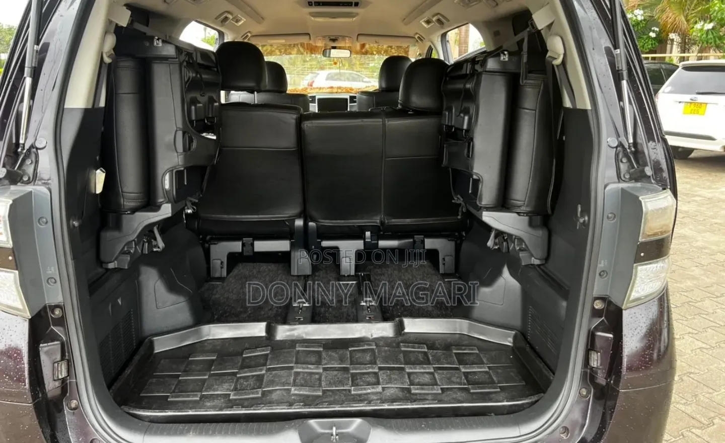 Toyota Vellfire 2009