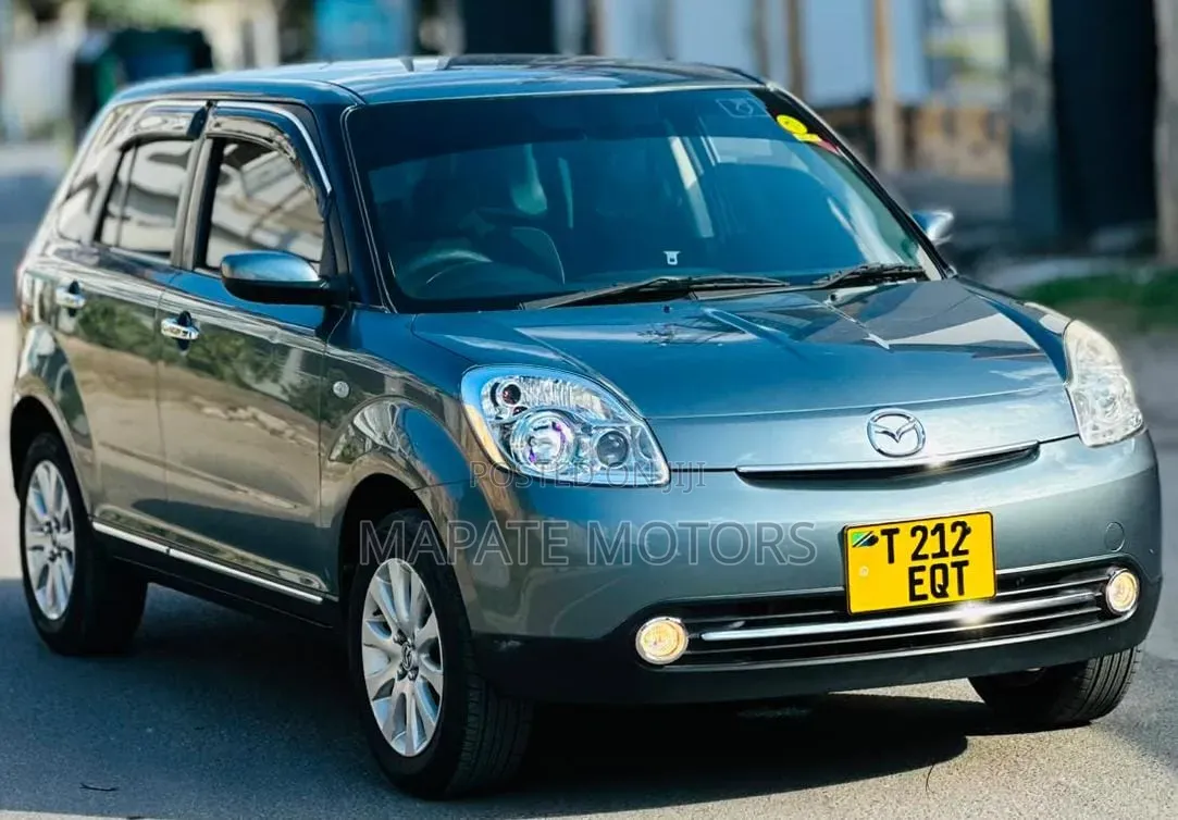 Mazda Verisa 2012 Gray