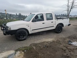 Ford Ranger Super Cab 2004 White