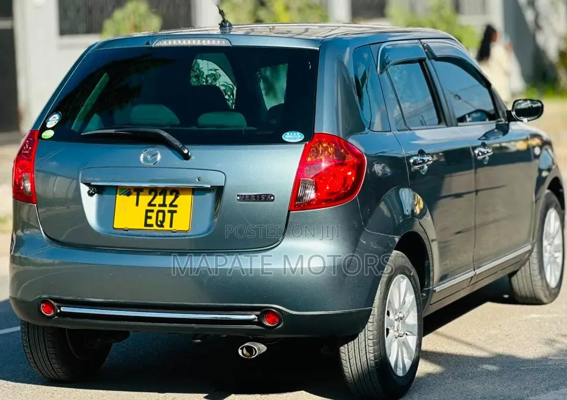 Mazda Verisa 2012 Gray
