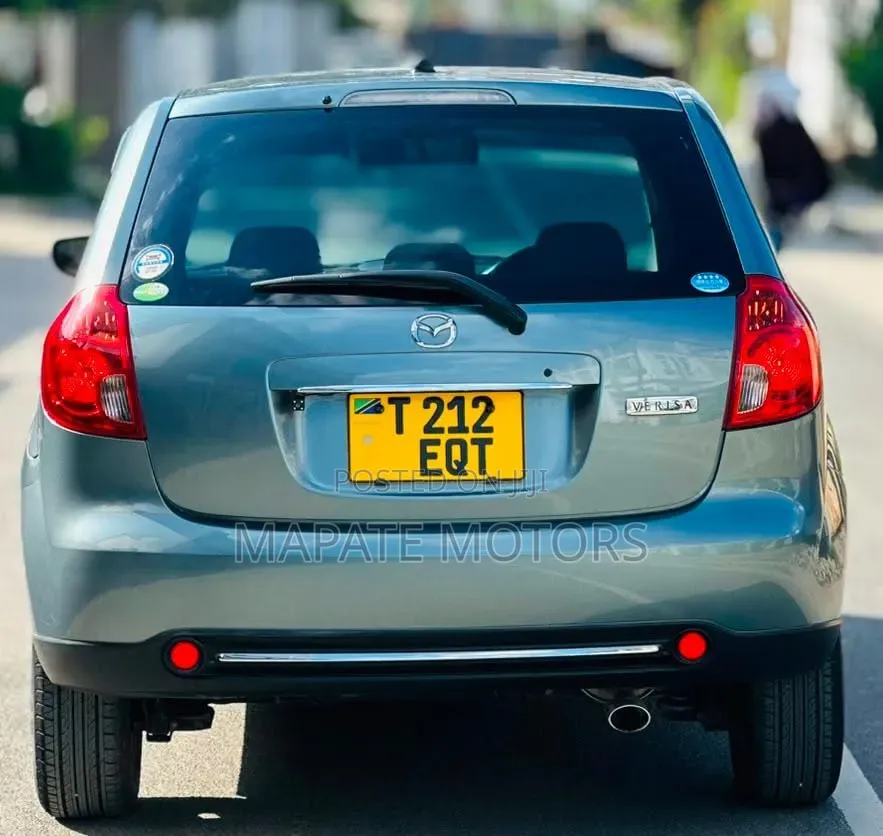 Mazda Verisa 2012 Gray