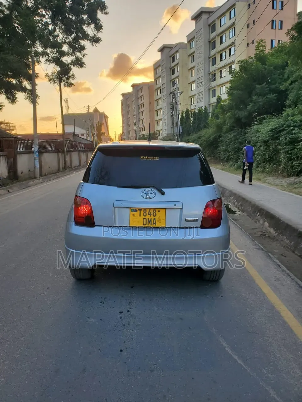 Toyota IST 2004 Silver