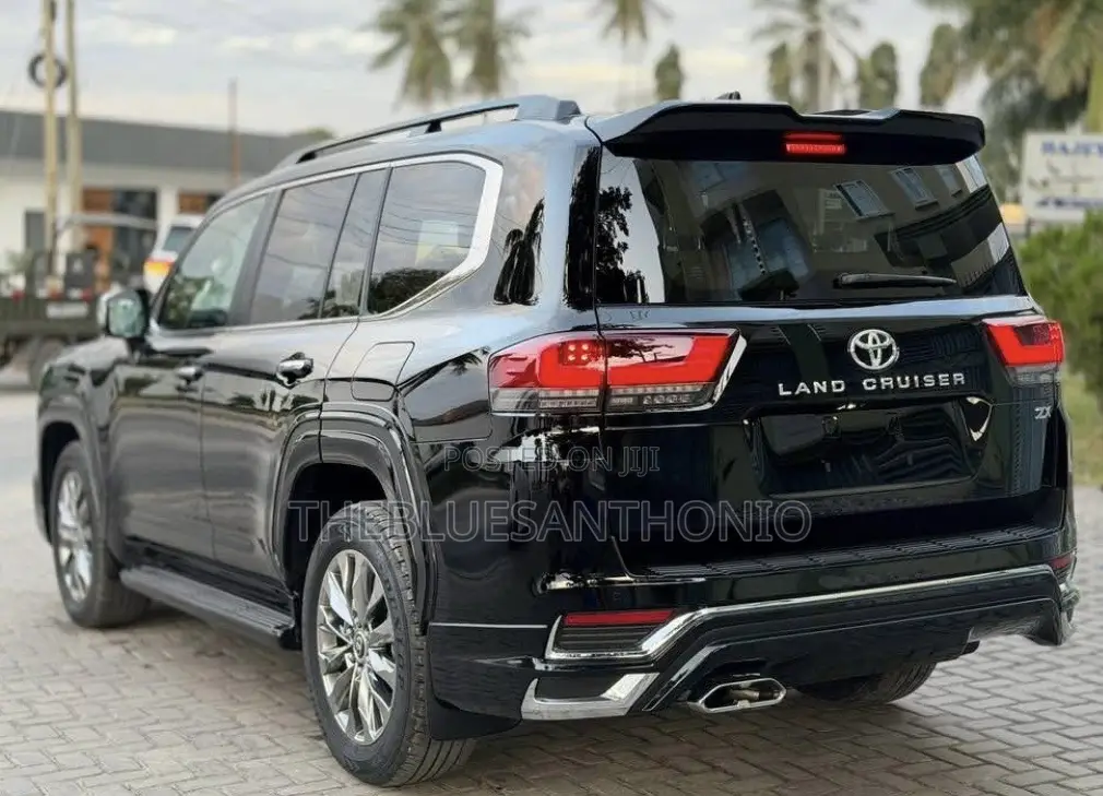 New Toyota Land Cruiser 2025 Black