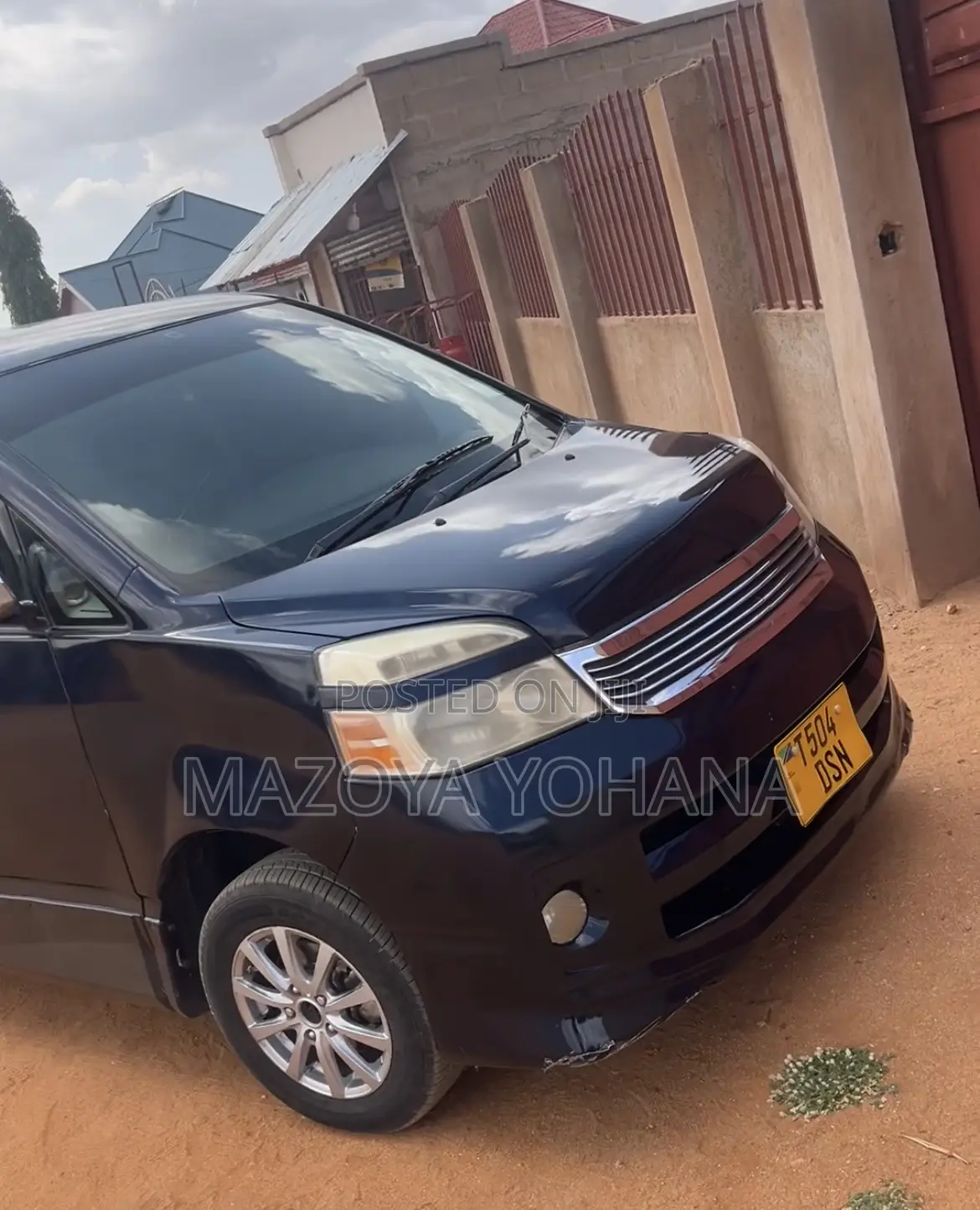 Toyota Voxy X 2WD 8-Seater 2006 Black