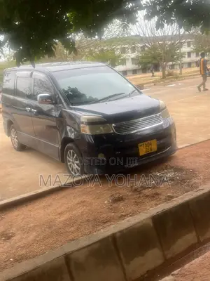 Toyota Voxy X 2WD 8-Seater 2006 Black