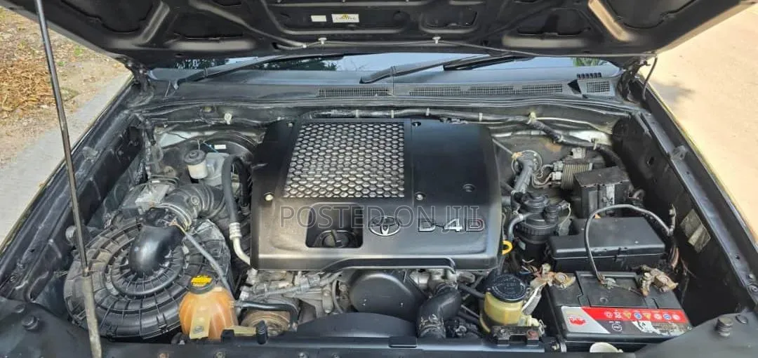 Toyota Hilux 2015 Gray
