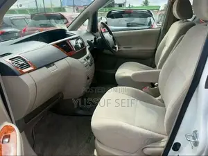 Toyota Noah 2006 White