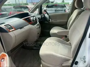 Toyota Noah 2006 White