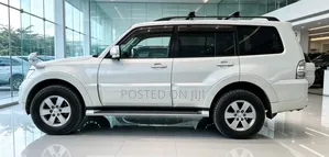 Mitsubishi Pajero 2013 White