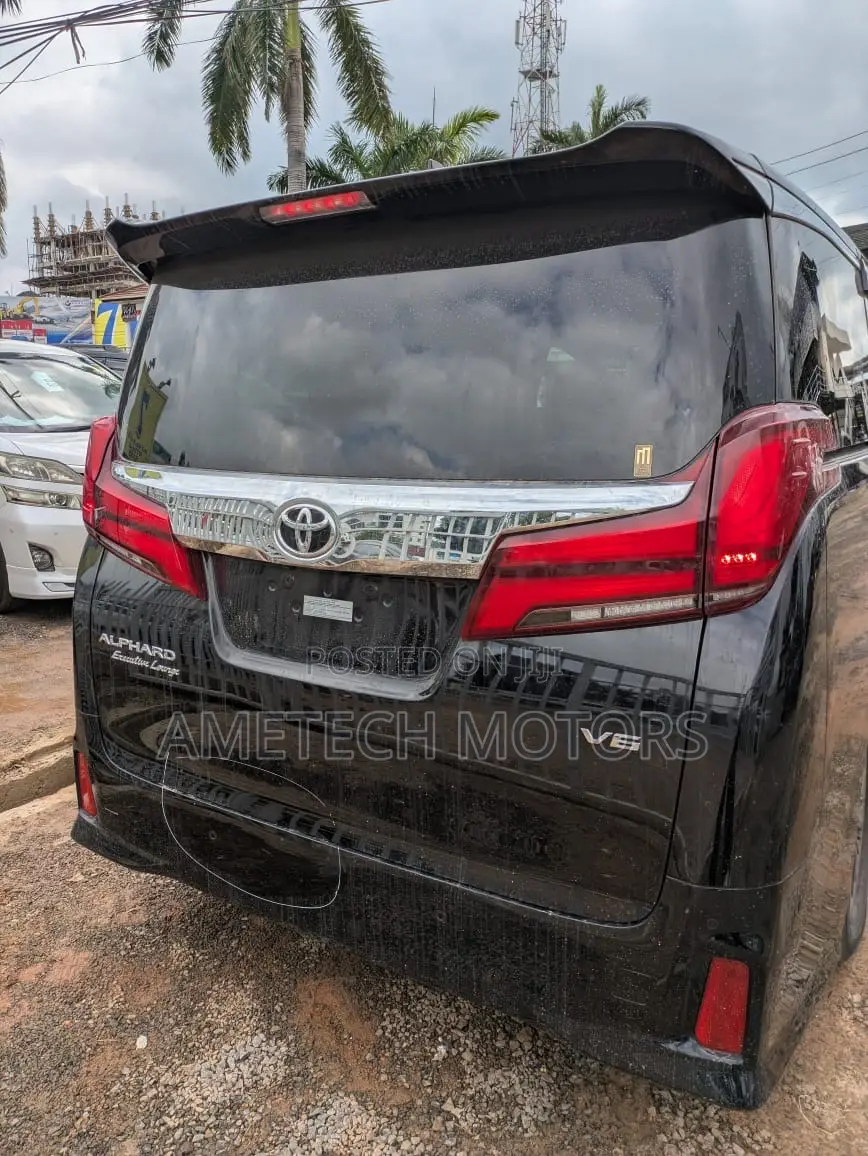Toyota Alphard 2021 Black