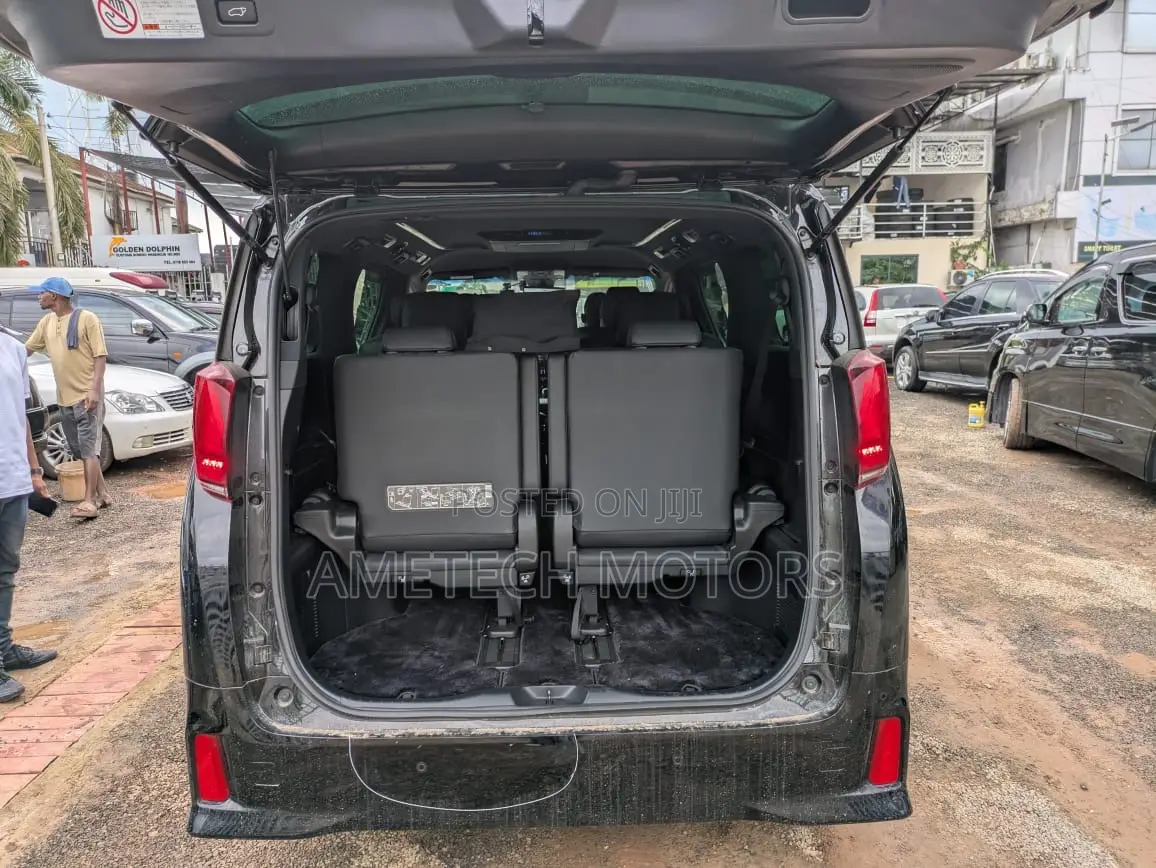 Toyota Alphard 2021 Black