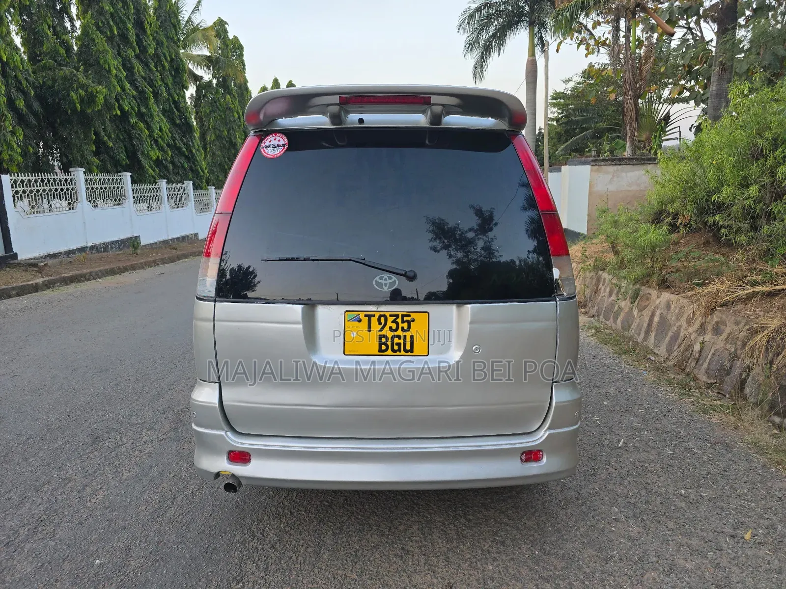 Toyota Noah 2009 Silver