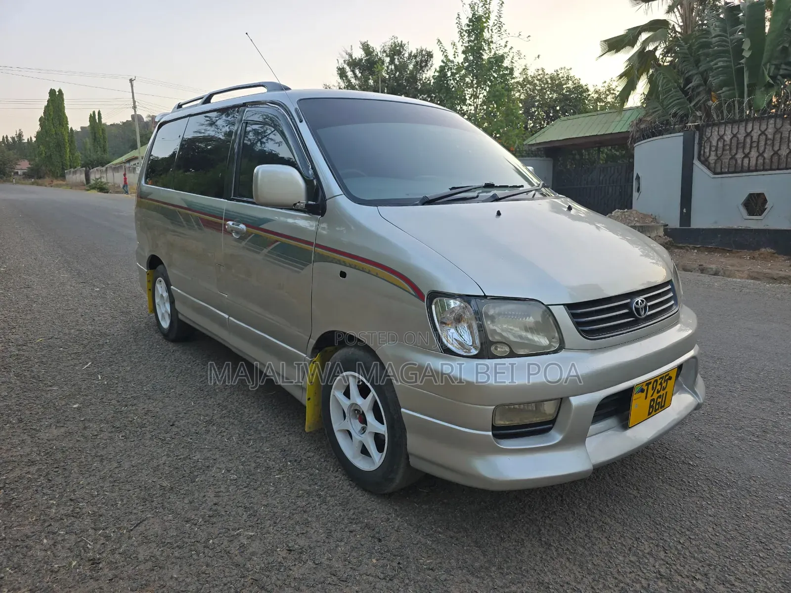 Toyota Noah 2009 Silver