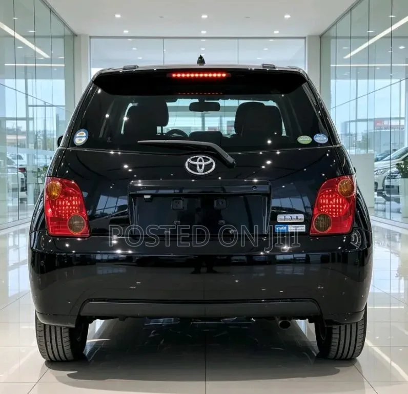 Toyota IST 2004 Black