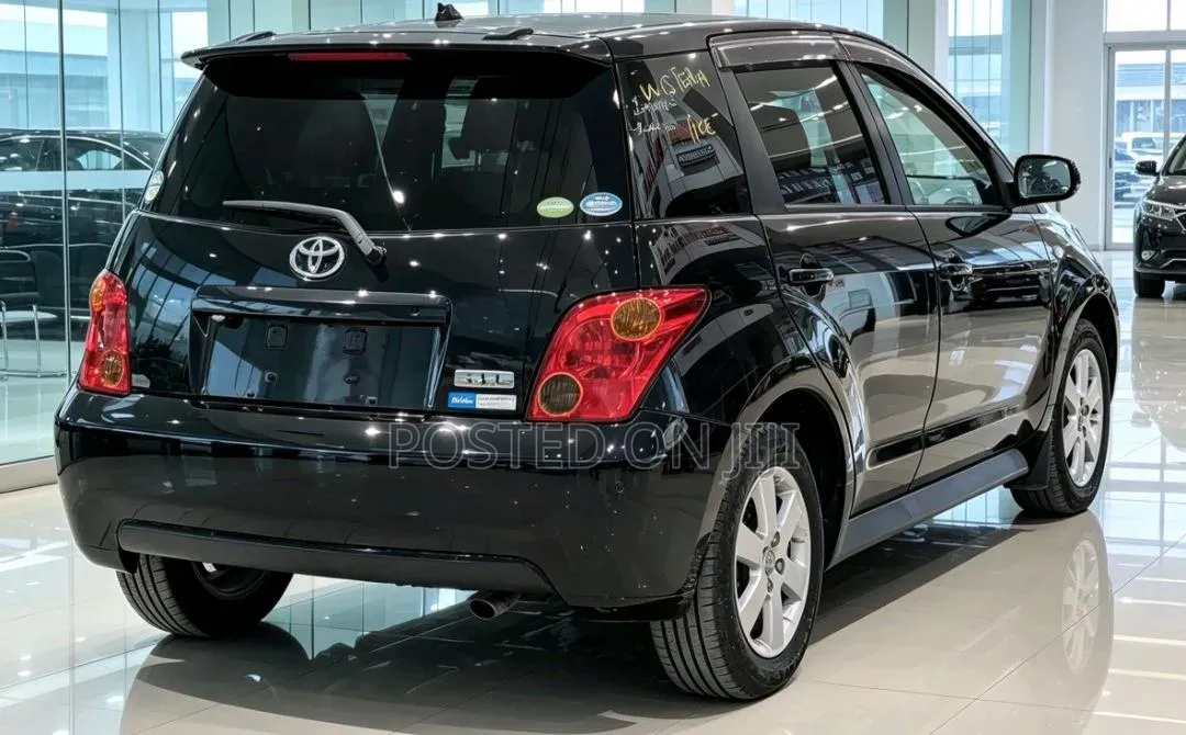 Toyota IST 2004 Black