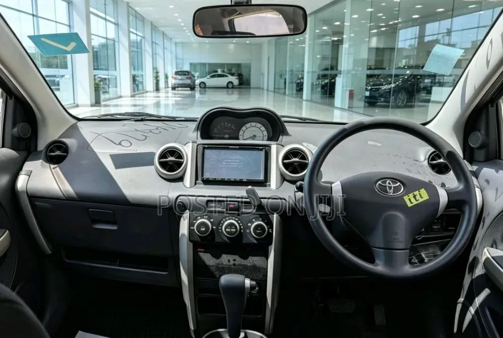 Toyota IST 2004 Black