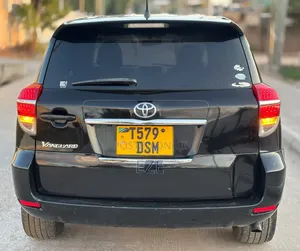 Toyota Vanguard 2010 Black